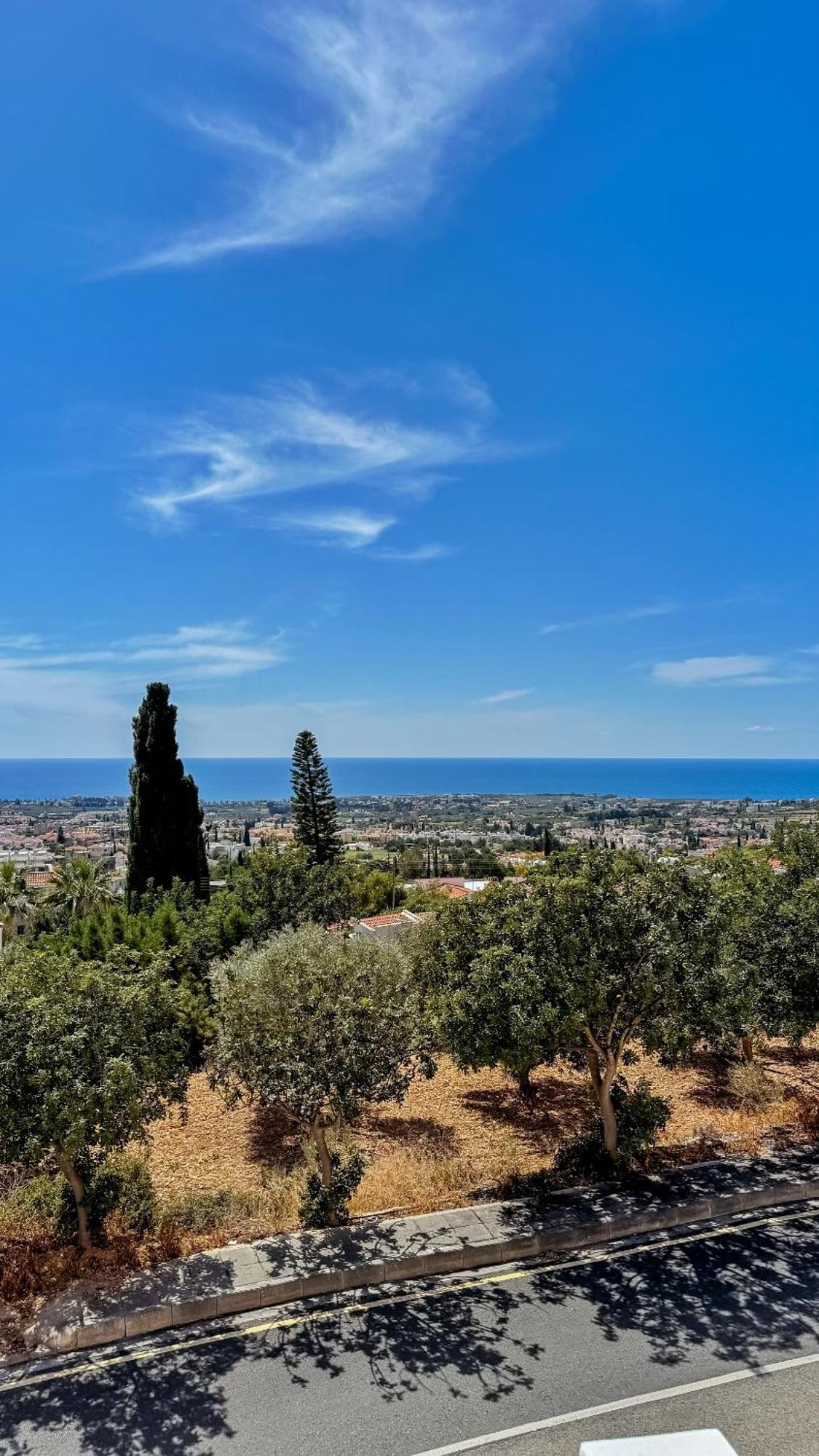 Sea View Apartment *